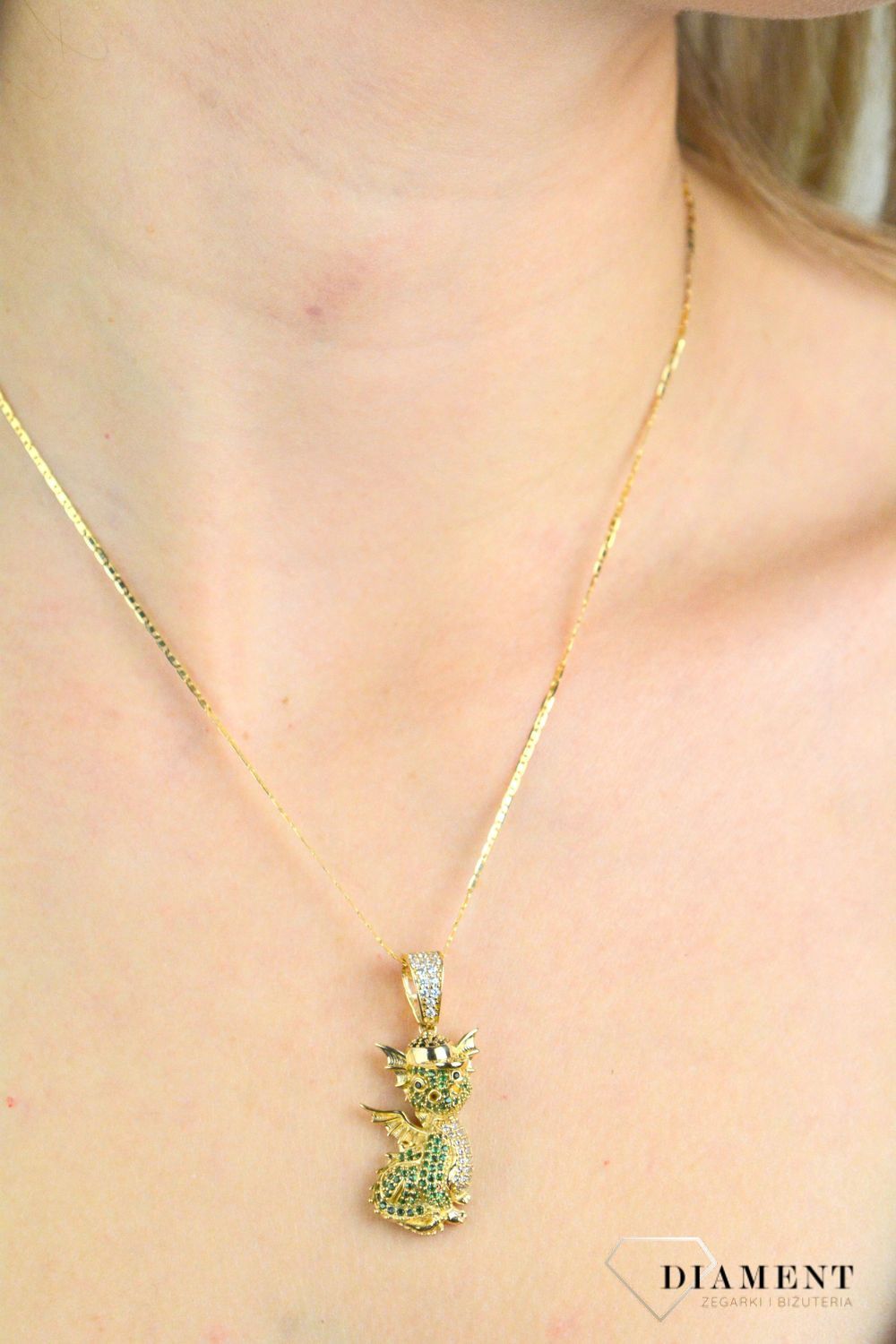 Złota zawieszka 585 smok w czapce z cyrkoniami ZA 2233 585.jpg